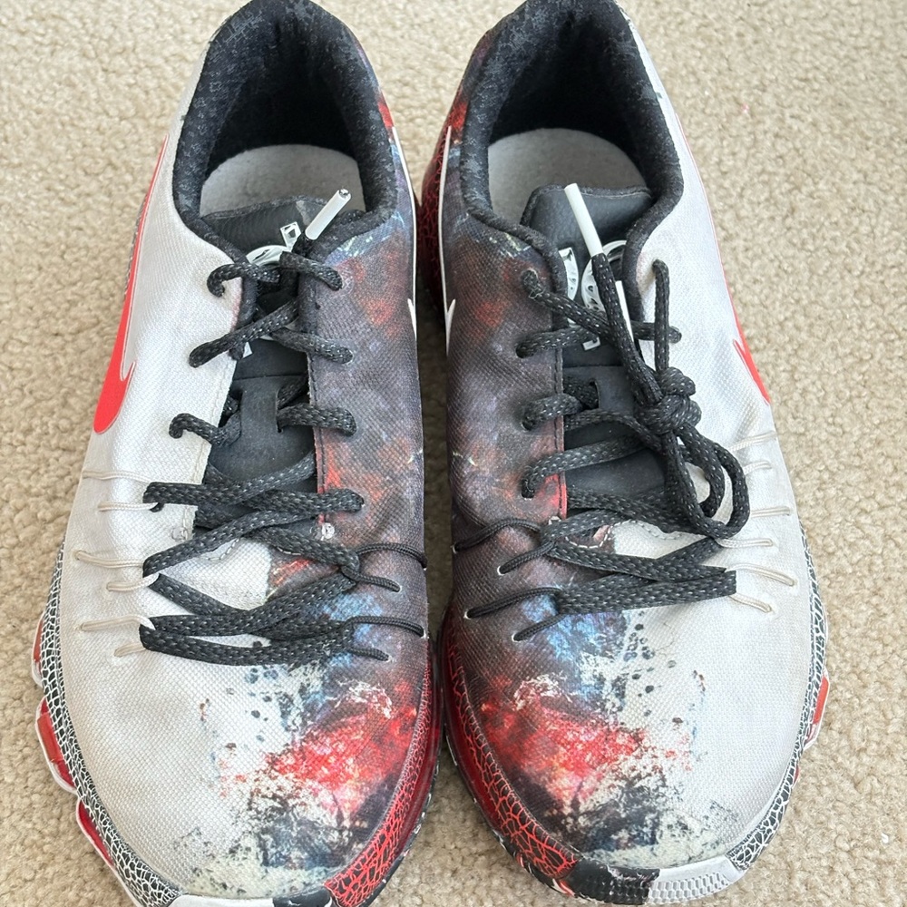 Nike Men's Red and Black Athletic Shoes